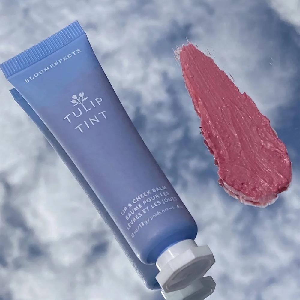 🎉Host Pick🎉 BLOOMEFFECTS Tulip Tint Lip & Cheek Balm - Picture 2 of 8
